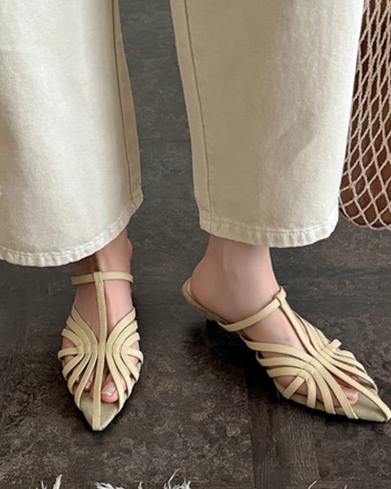 Summer-Stroll-Pointed-Toe-Woven-Suede-Mules-17