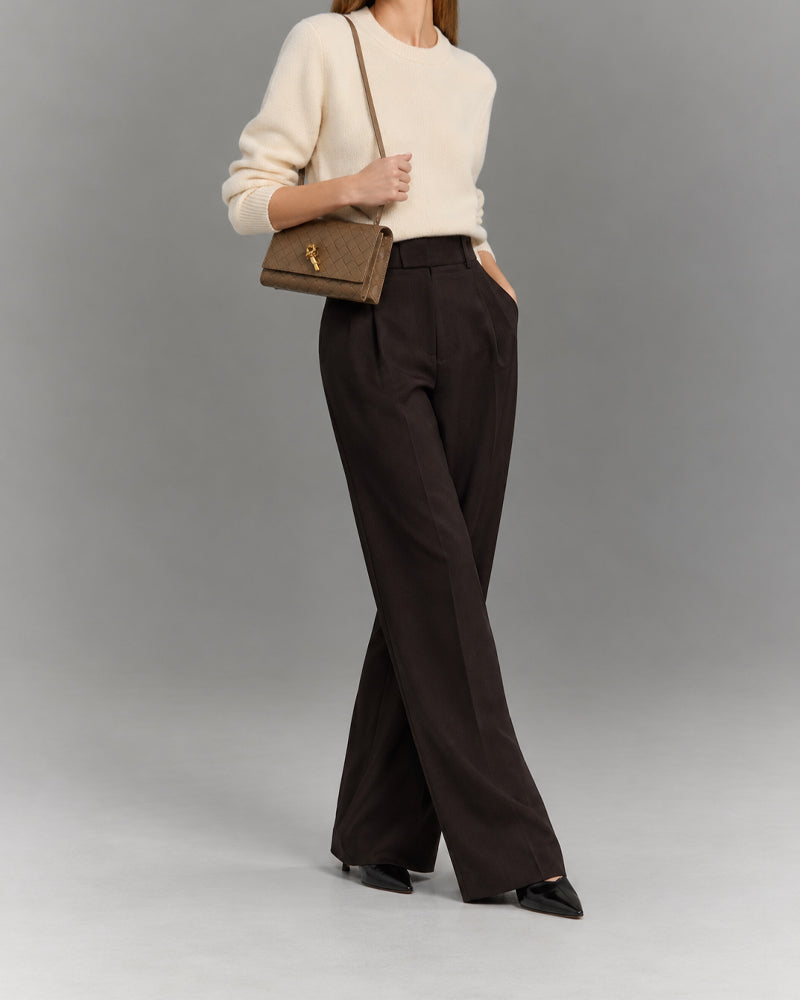 Everyday-Woven-Leather-Knot-Detail-Clutch-Bag-9
