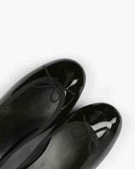 Women's Glossy Black Round Toe Ballet Pumps